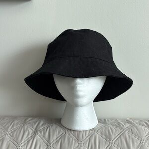 Uniqlo Bucket Hat
